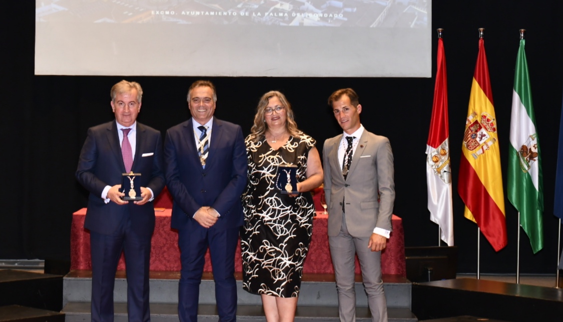 Álvaro Teba, Smurfit Kappa y Telepalma, premiados con las medallas de La Palma 2022