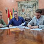 La Palma y ALSA firman un convenio en beneficio de los estudiantes palemerinos que residan Granada