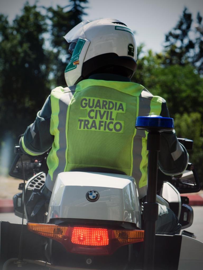 La Guardia Civil investiga a una persona que circulaba con su vehículo triplicando la velocidad