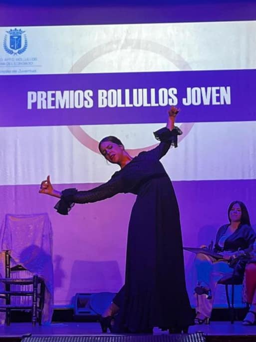 Bollullos reconoce el talento y la excelencia de los jóvenes con la entrega de los Premios Joven 2023