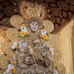 La Virgen del Rocío ya se encuentra en su paso a la espera de la Romería