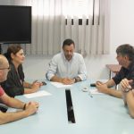 La Diputación inicia una ronda de contactos deportivos con el balonmano y el baloncesto de Moguer