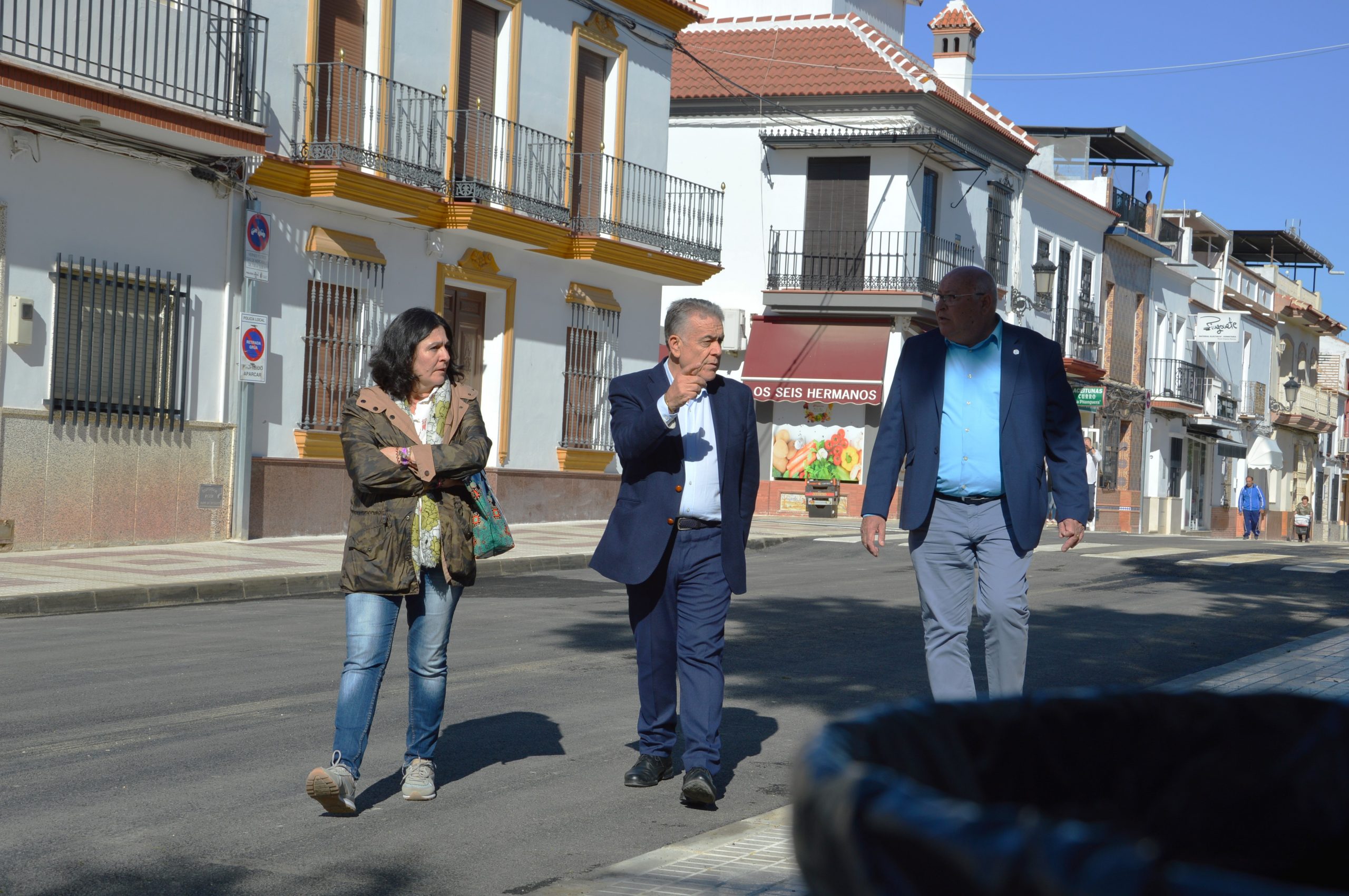Finalizan con éxito las obras de la calle Feria en Almonte