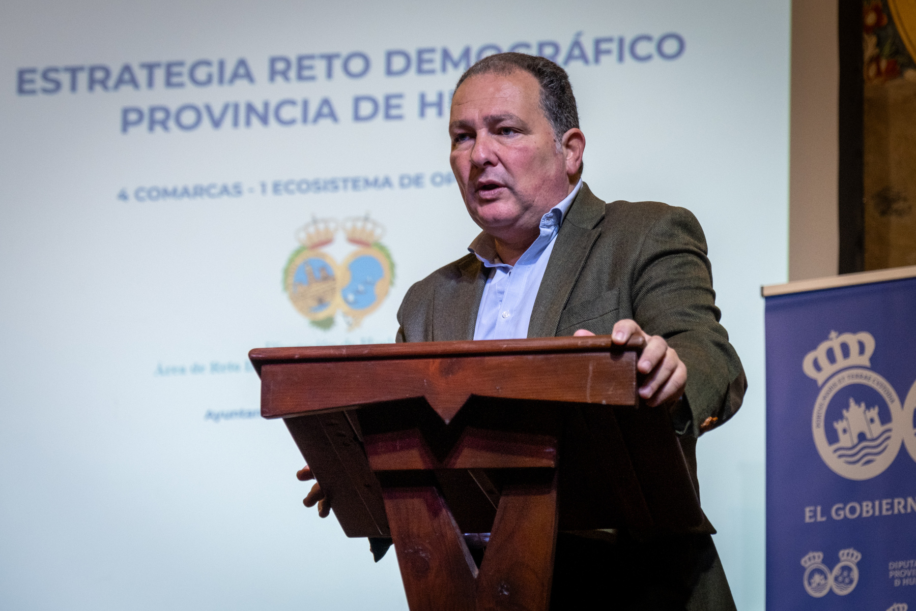 Toscano presenta la estrategia de reto demográfico de Diputación en el Andévalo