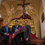 David Toscano rinde homenaje floral en La Merced al Cristo del Buen Viaje, titular de la Hermandad de Los Judíos
