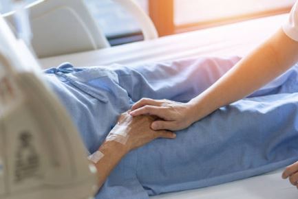 958 pacientes oncológicos beneficiados de cuidados paliativos en Huelva en 2023