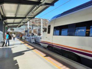 El Alvia Madrid – Huelva vuelve a sufrir una nueva incidencia este jueves