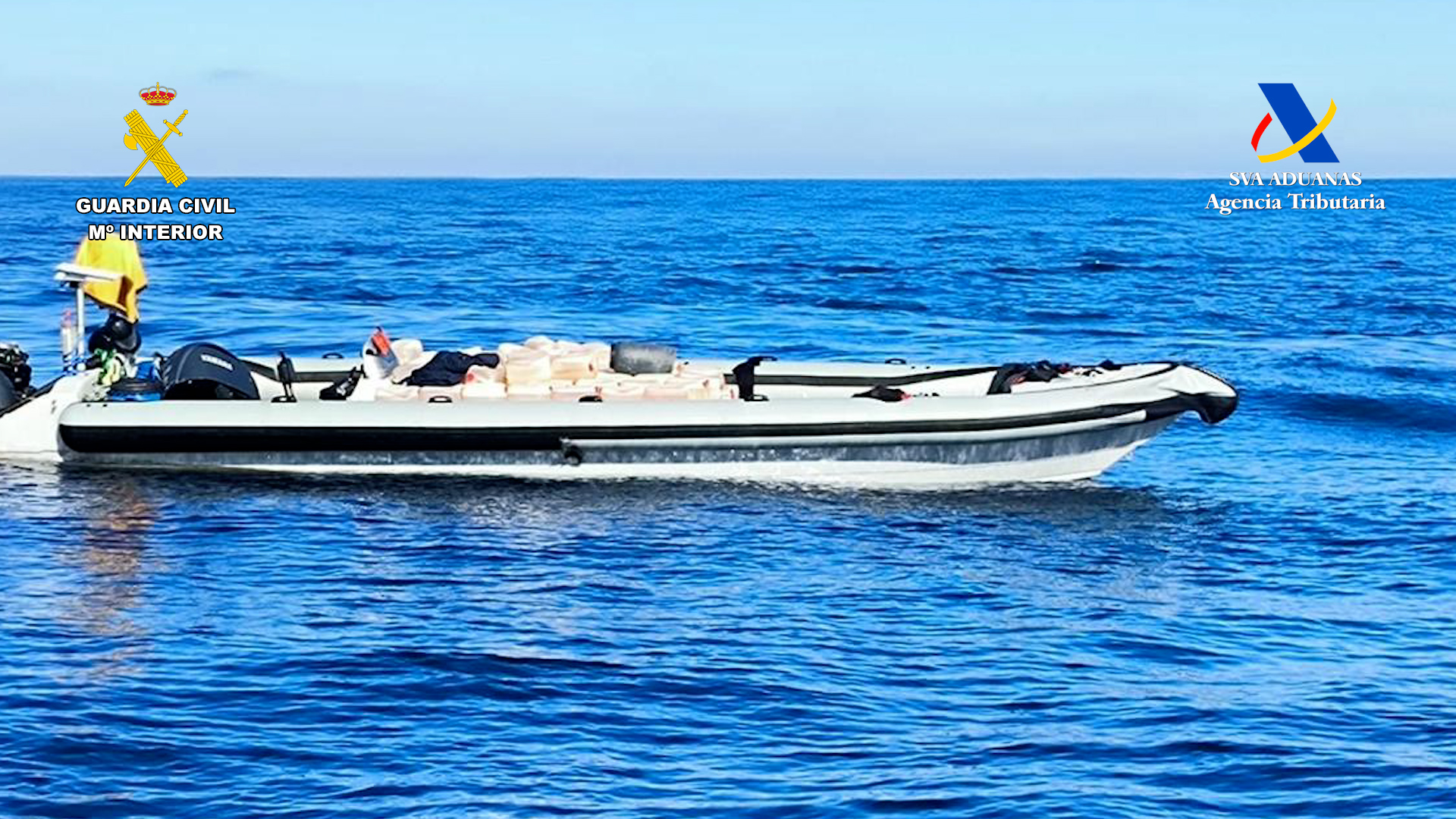 Incautadas más de cuatro toneladas de hachís en la costa de Punta Umbría