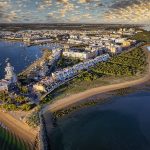 Un herido tras el incendio de un barco en Isla Cristina