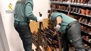 La Guardia Civil destruye más de 1.300 armas que se encontraban depositadas en la Intervención de Armas en Huelva
