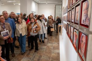 ‘Pinturas 1985-2025’ exhibe el universo “depurado, sincero y sensible’ de Juan Fernández en la Sala de la Provincia 