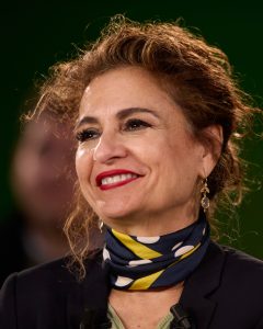 El PSOE andaluz liderado por María Jesús Montero renueva seis cabezas de lista para las elecciones del 17 de mayo