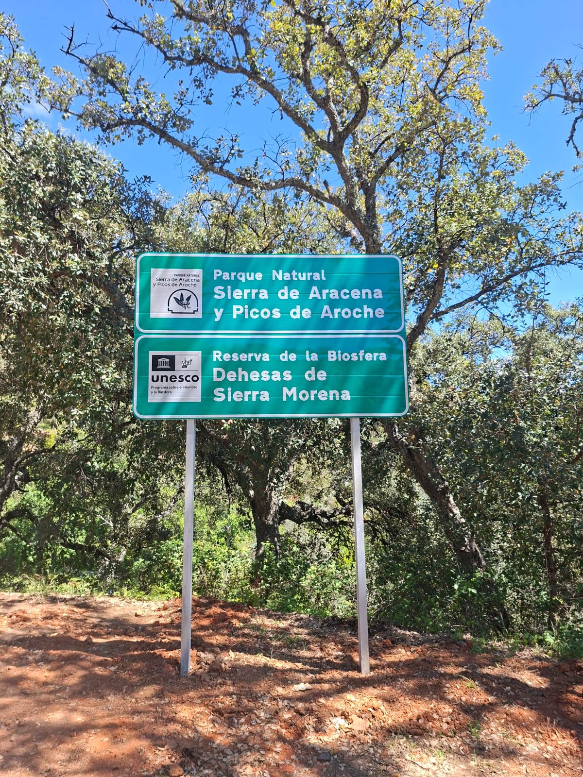 Nueva señalización turística en las carreteras de la Sierra de Aracena y Picos de Aroche 