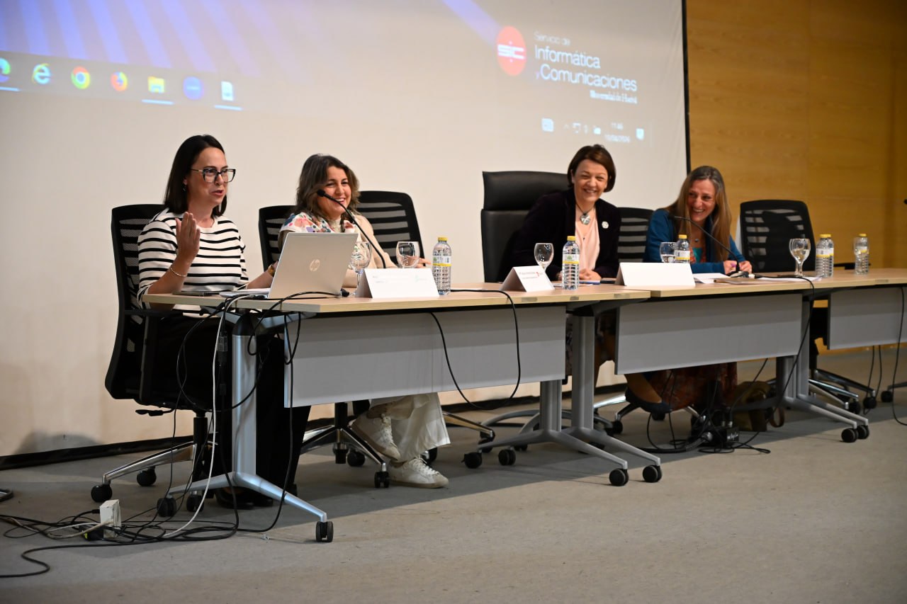 La UHU conecta a sus alumnos con el sector público y privado para impulsar la inserción laboral