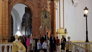 El Simpecado de La Palma se queda en manos de sus Camaristas de Honor