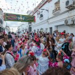 El pregón de Pepelu Bonaño y los rosarios de azulejos anticipan la romería de Montemayor