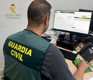 Tres detenidos en Isla Cristina por la simulación de un robo para cobrar la indemnización del seguro