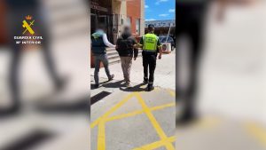 Detenido un conductor tras atropellar a una mujer y huir en Moguer