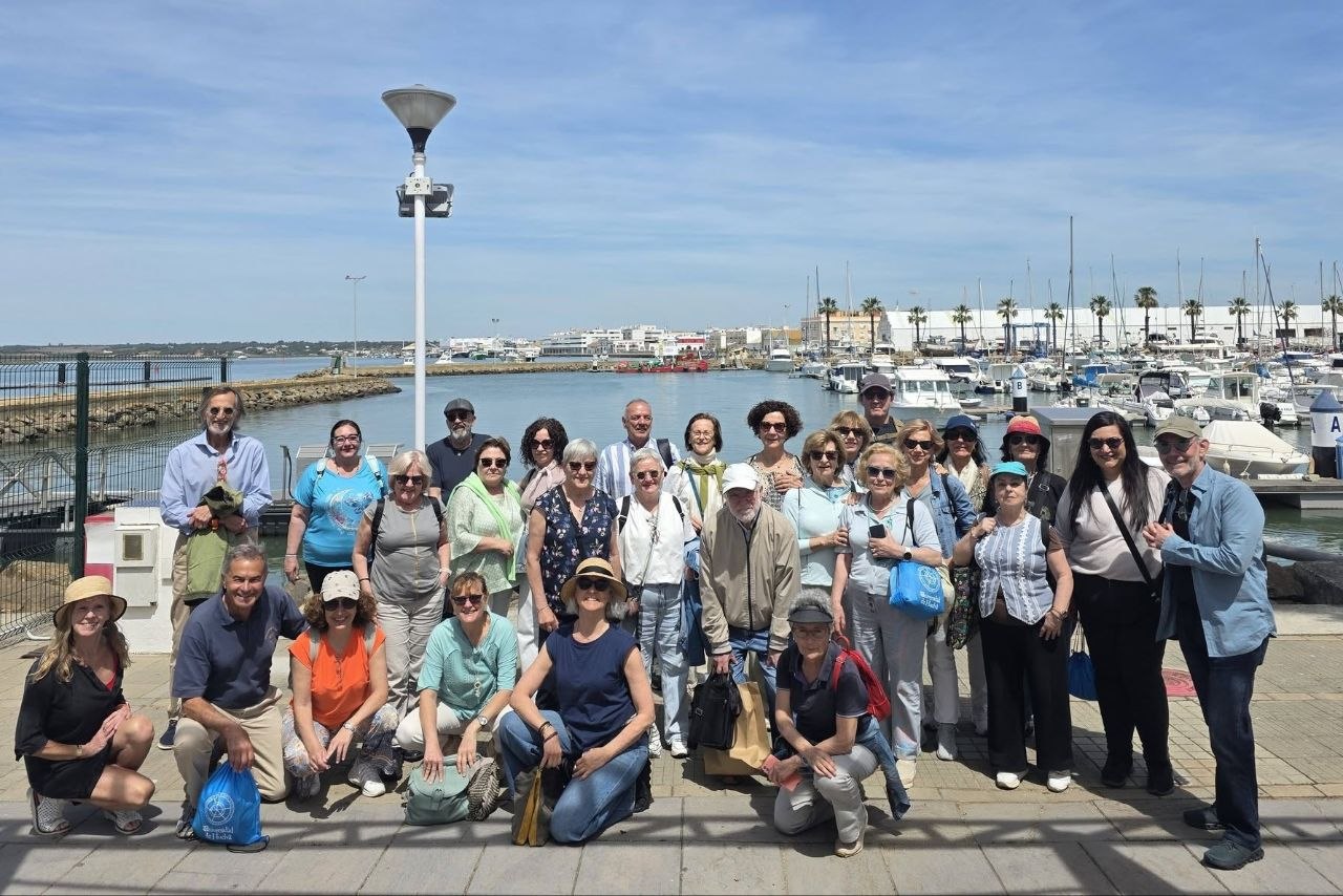 Alumnos de la Universidad de Cantabria conocen de primera mano el Aula de la Experiencia de la UHU