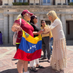 Huelva se une en un emotivo homenaje a las víctimas de los terremotos de Venezuela
