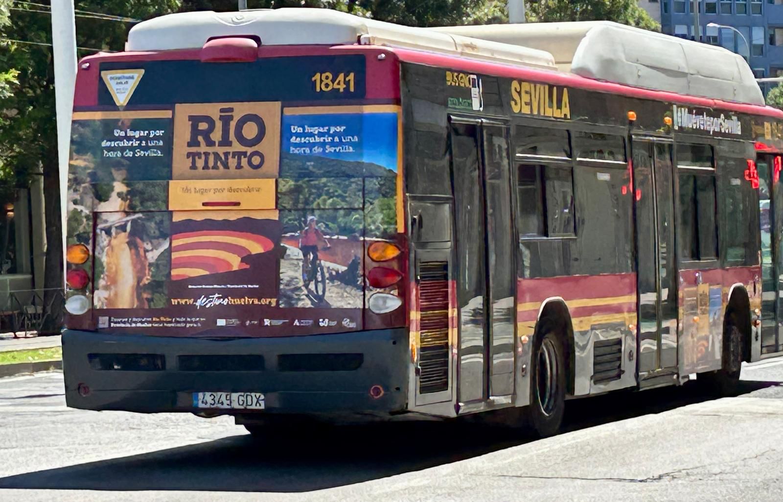 La Cuenca Minera lleva su oferta turística a los principales espacios urbanos y comerciales de Sevilla