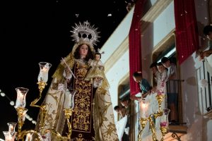 Esplendor y emoción en la procesión de Nuestra Señora del Carmen de Trigueros