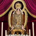 La Virgen de los Remedios de Villarrasa luce su manto de Rogativas ante el incedio
