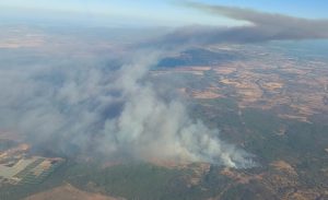 La Junta eleva a fase de emergencia el incendio de Niebla, que obliga al alejamiento preventivo de dos aldeas