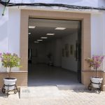 Nuevos baños públicos del Mercado de Abastos ante la llegada de la Virgen del Rocío