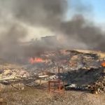 Un fallecido y una veintena de chabolas afectadas por un incendio en Palos de la Frontera