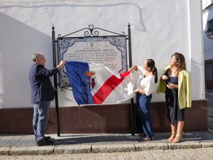 Almonte rinde homenaje al sacristán que pasó de la historia local a las páginas de Cervantes
