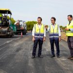La Junta invierte 2,5 millones en rehabilitar el firme de la carretera entre Matalascañas y Mazagón