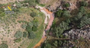 Investigan a tres personas y una empresa por vertidos contaminantes que llegaron al embalse del Chanza