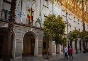 Tensión en Huelva durante el homenaje a las víctimas del accidente ferroviario de Toledo